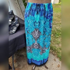 Beautiful print maxi skirt, Size M--EUC